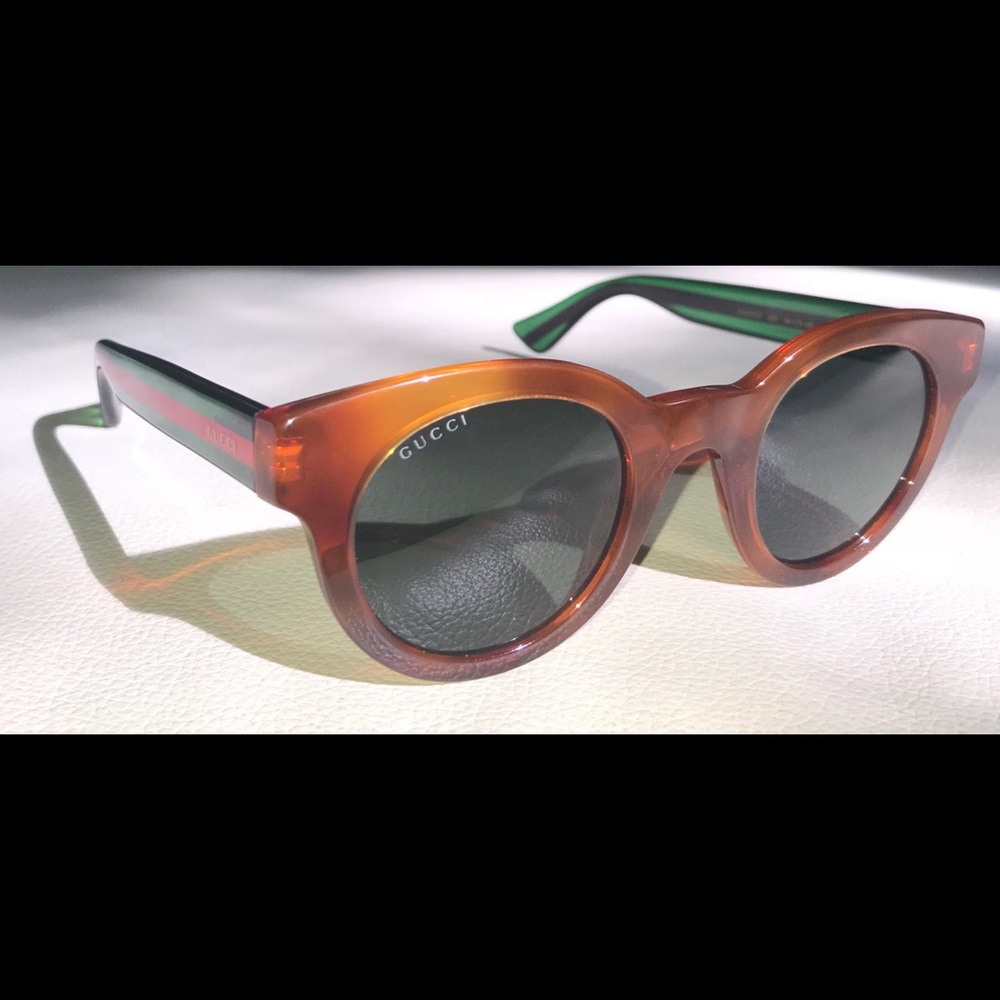 <>  SOLD <>  Gucci Sunglasses